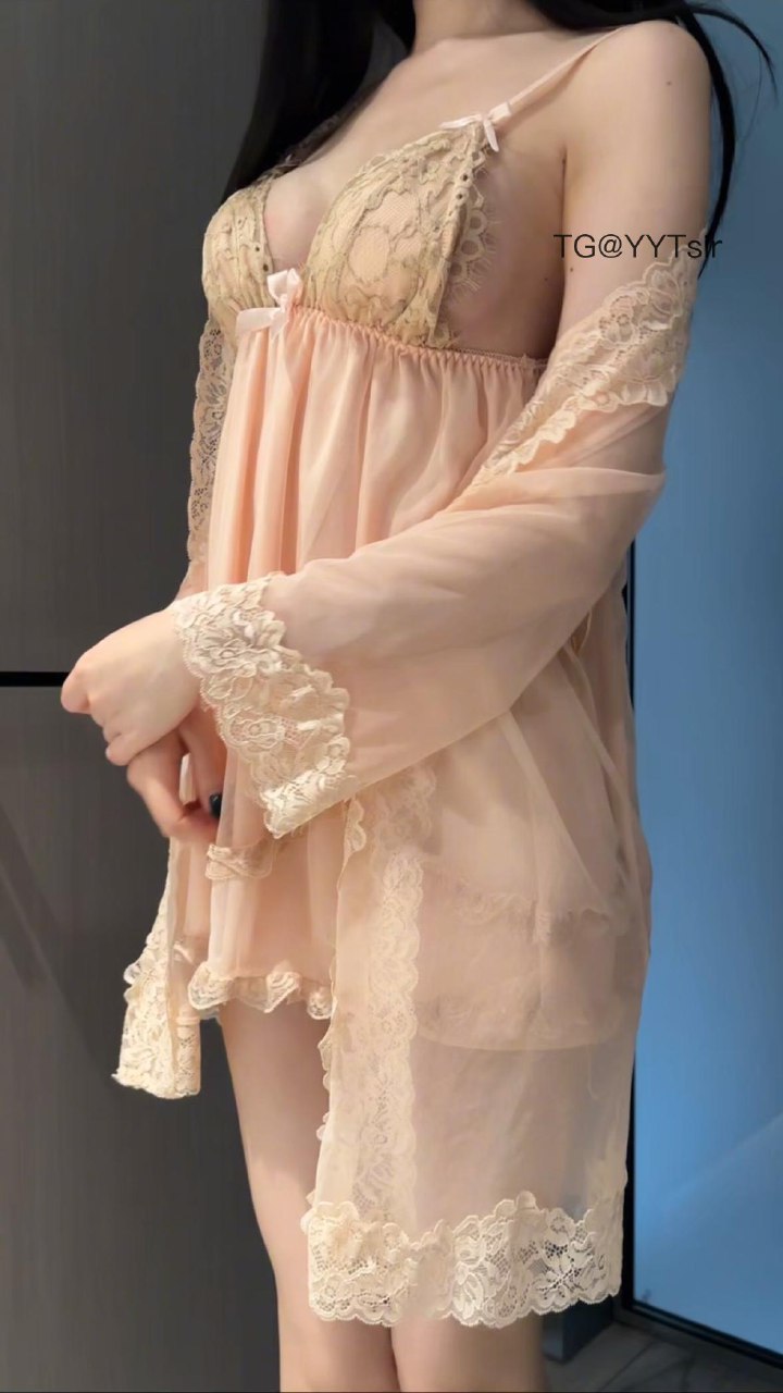 林扣弦 2025-06-12 15:13:49 粉粉嫩嫩的睡衣🤗今天走一下纯欲风😘