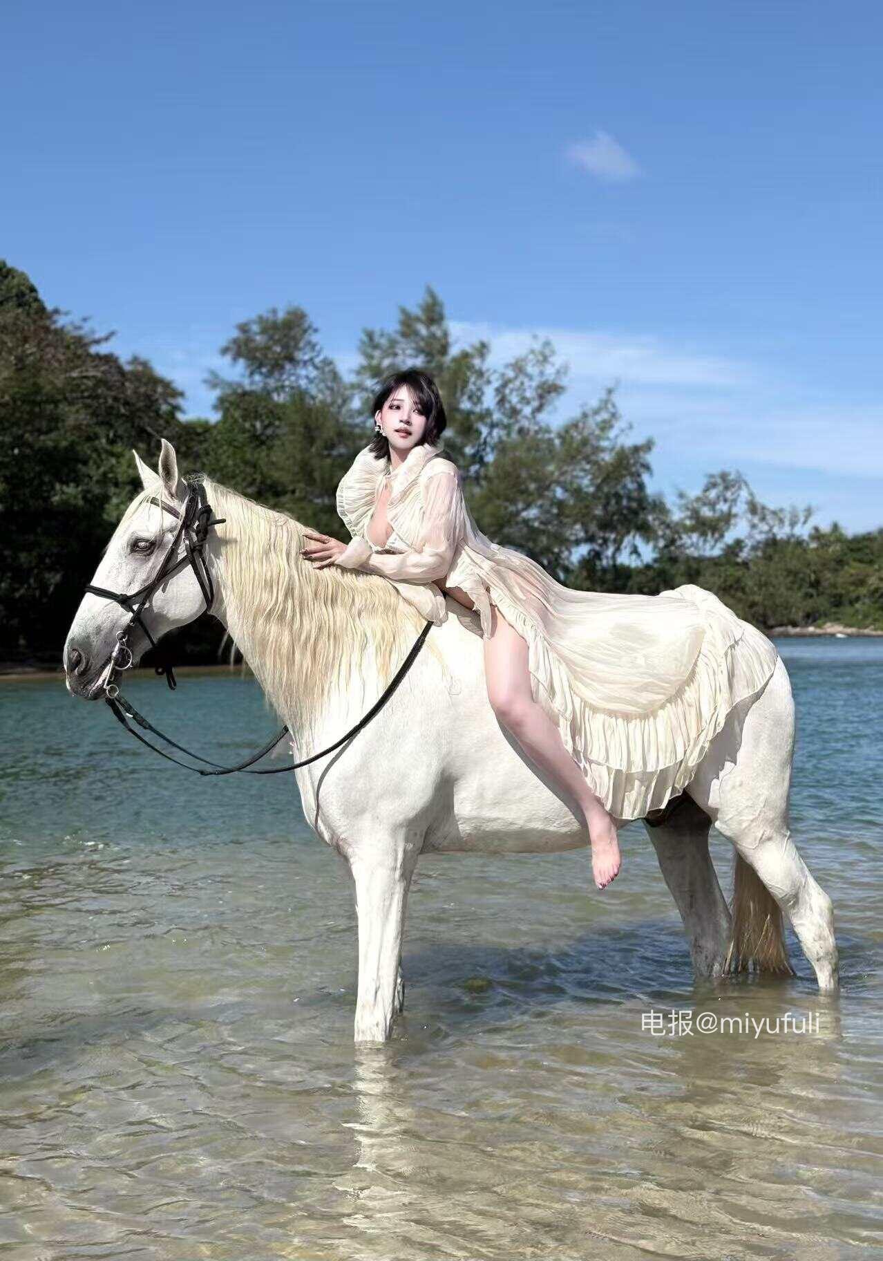 不吃洋葱 2025-06-03 02:06:33 你这个憨憨 竟敢偷走我的心