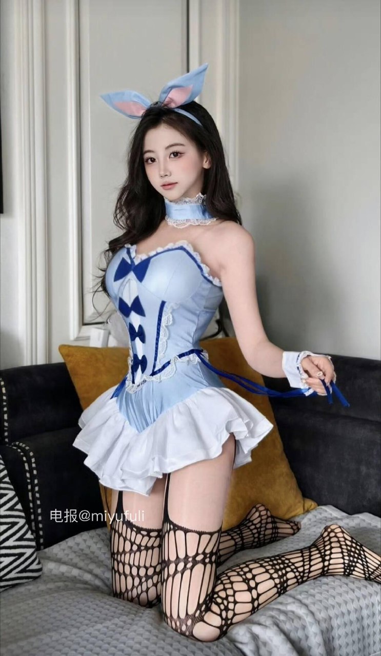 刘二萌 2025-06-02 13:09:16 宝宝👶🏻!!精品限量版写真📸绝美 ❤️