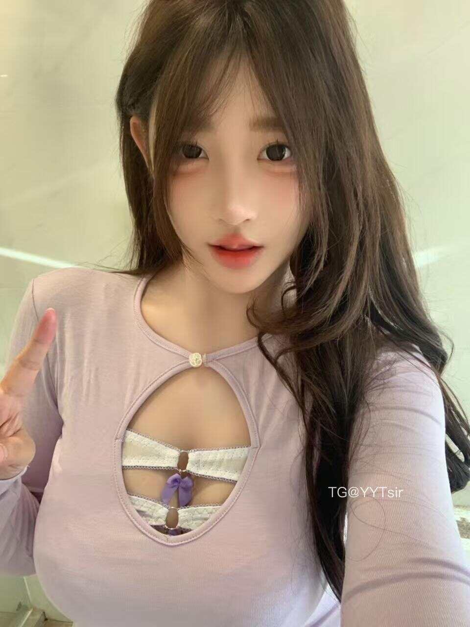 肉肉 2025-06-01 01:26:34 我其实并不大方我的爱需要回应