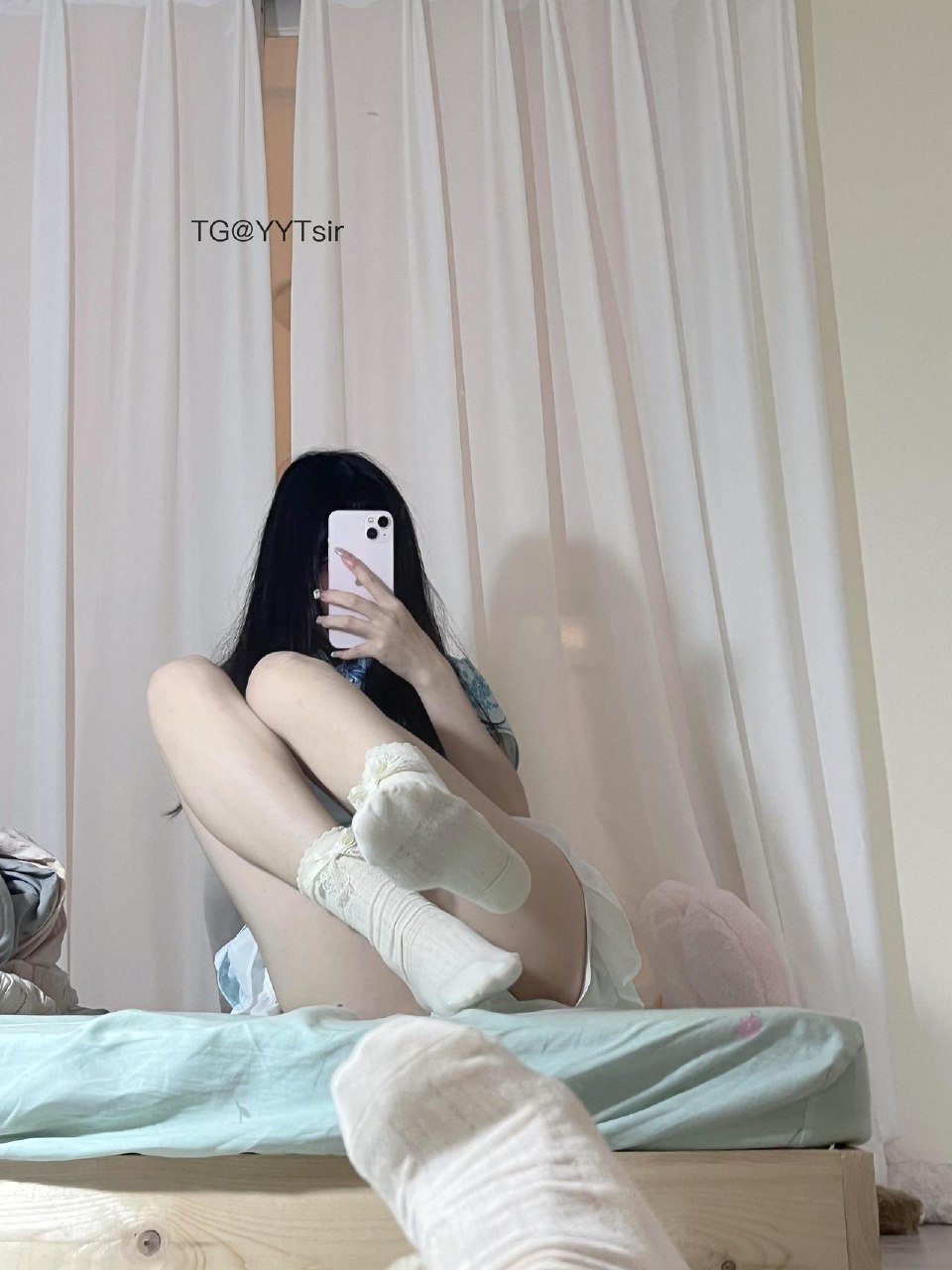 小甜酒子 2025-06-06 10:35:22 怎么穿的衣服啊