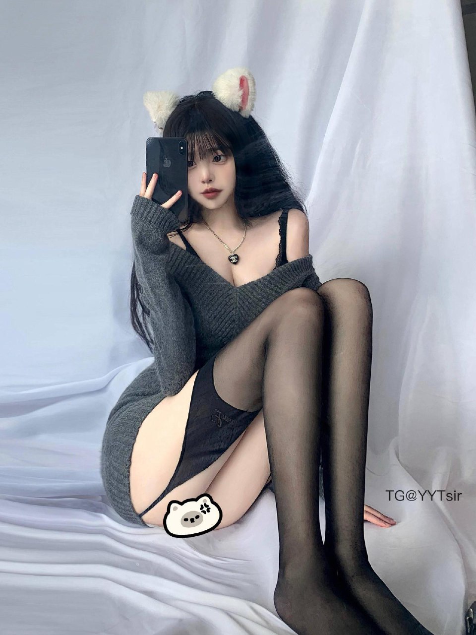 易辞 2025-06-25 02:36:38 大雷诱惑｜泳池白色比基尼｜双马尾