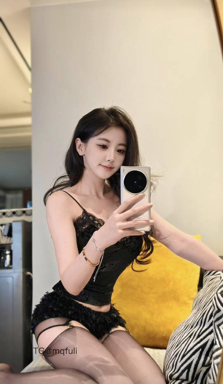 刘二萌 2025-06-06 19:47:12 仅需④⑨🉐bb千万别错过的写真