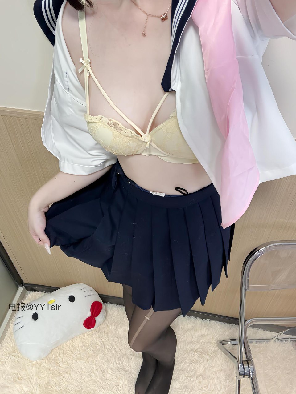 奶黄包 2025-06-05 09:46:38 #萝莉#