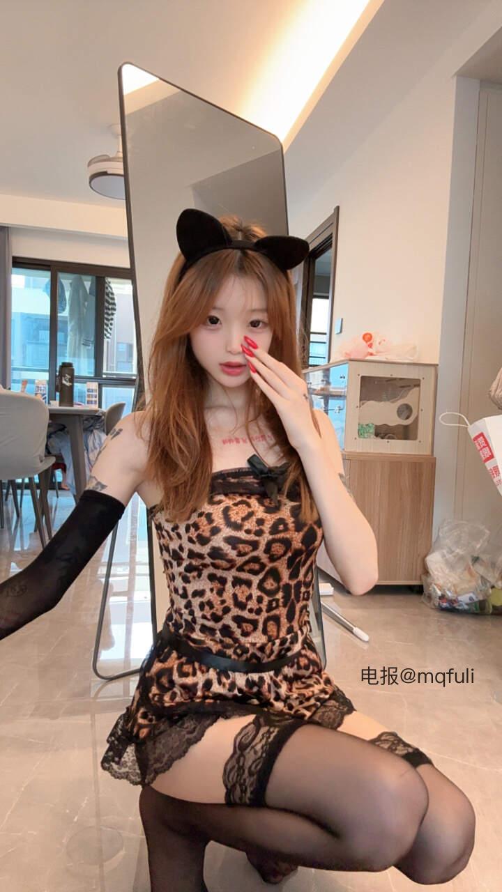 提苦茶子 2025-06-03 19:02:20 除了哥哥的美色 不接受任何贿赂