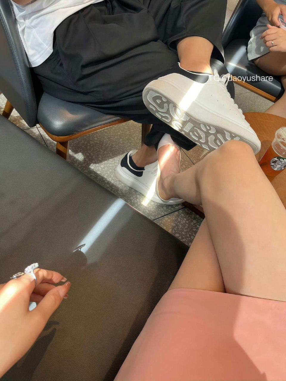 差点兔了 2025-06-01 01:23:41 黑色系，有喜欢的吗