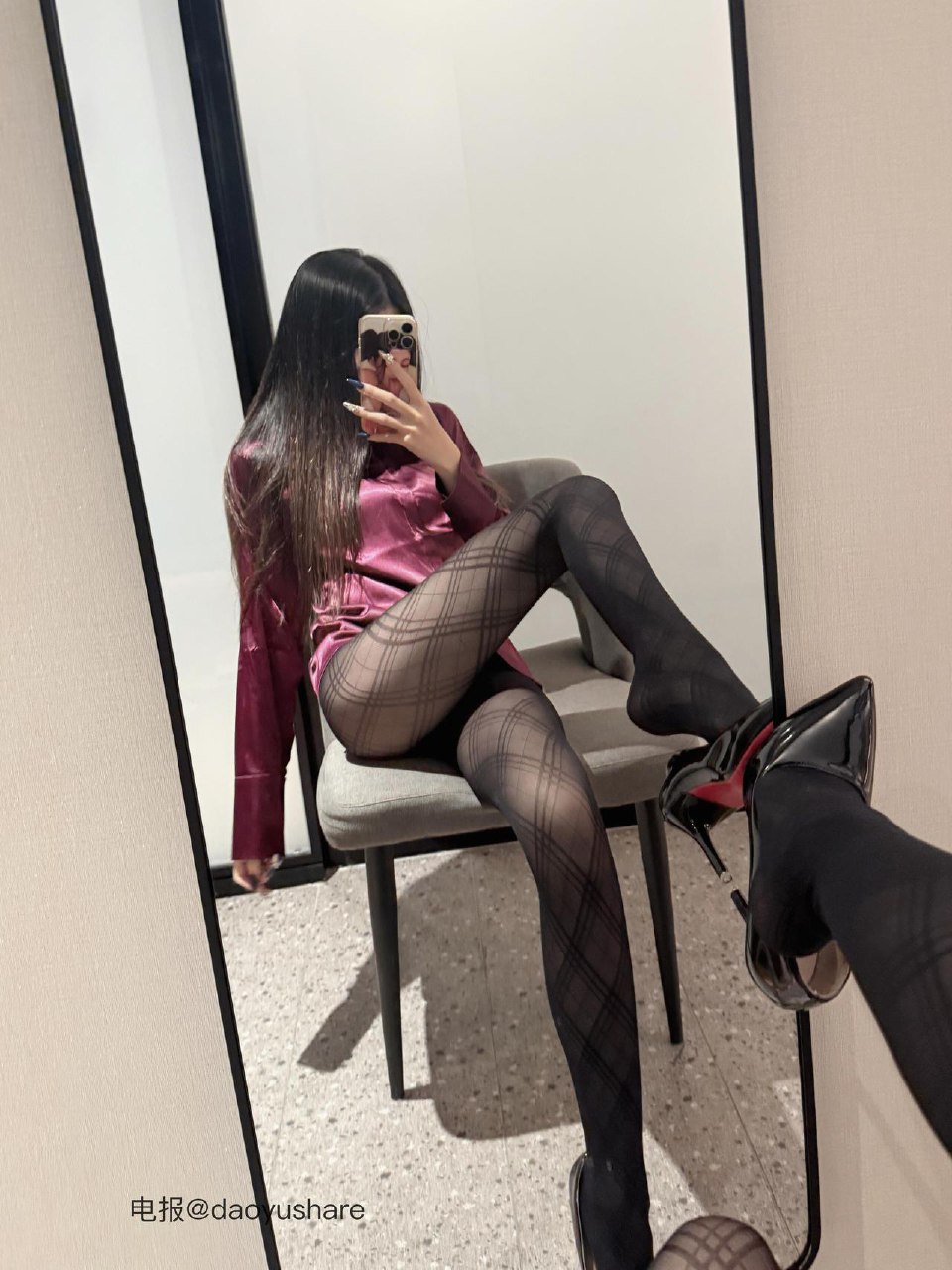 嘉嘉今天要早睡 2025-06-01 17:45:18 想藏在你心里 更想长在你身上