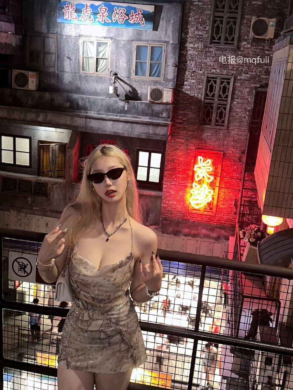 qin秦宋 2025-06-04 17:18:49 有没有见过这一面的我～