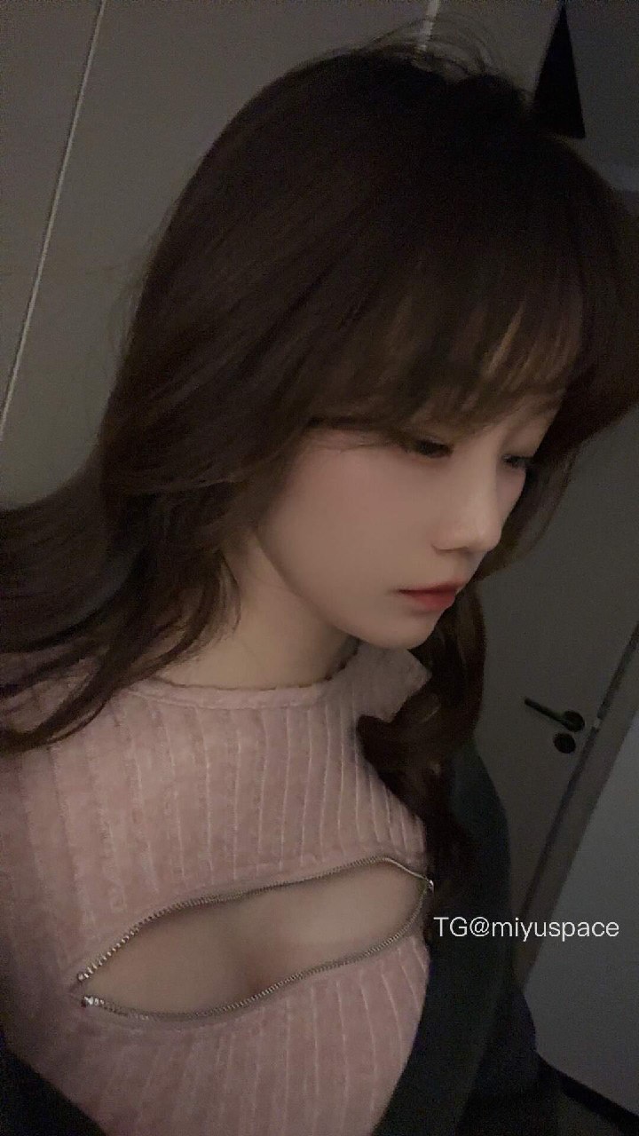 林扣弦 2025-06-07 16:55:56 怼脸拍😙