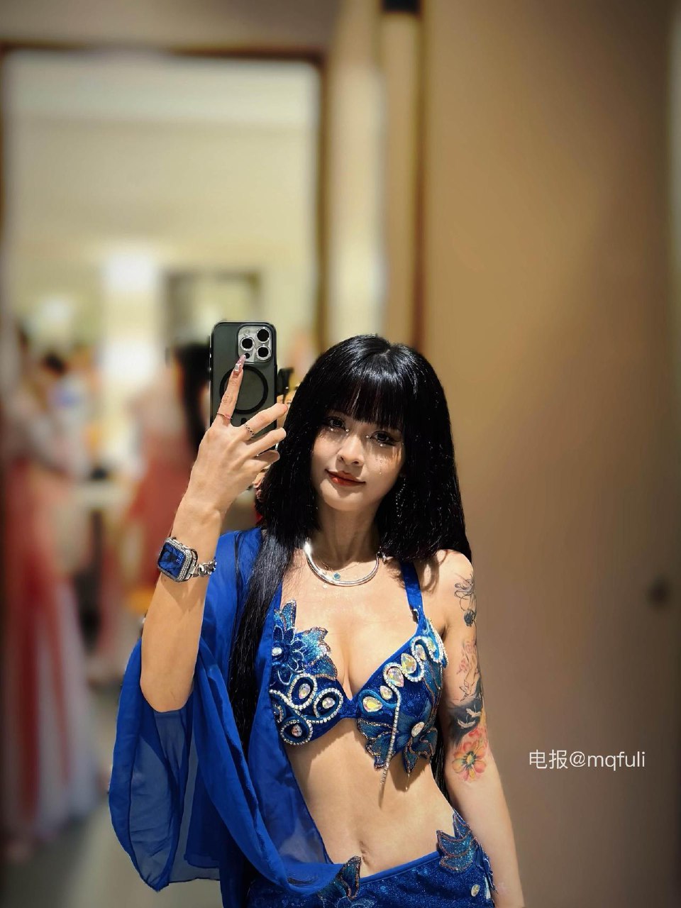 BELLA贝拉 2025-06-17 16:46:34 我对你 是完全想占有