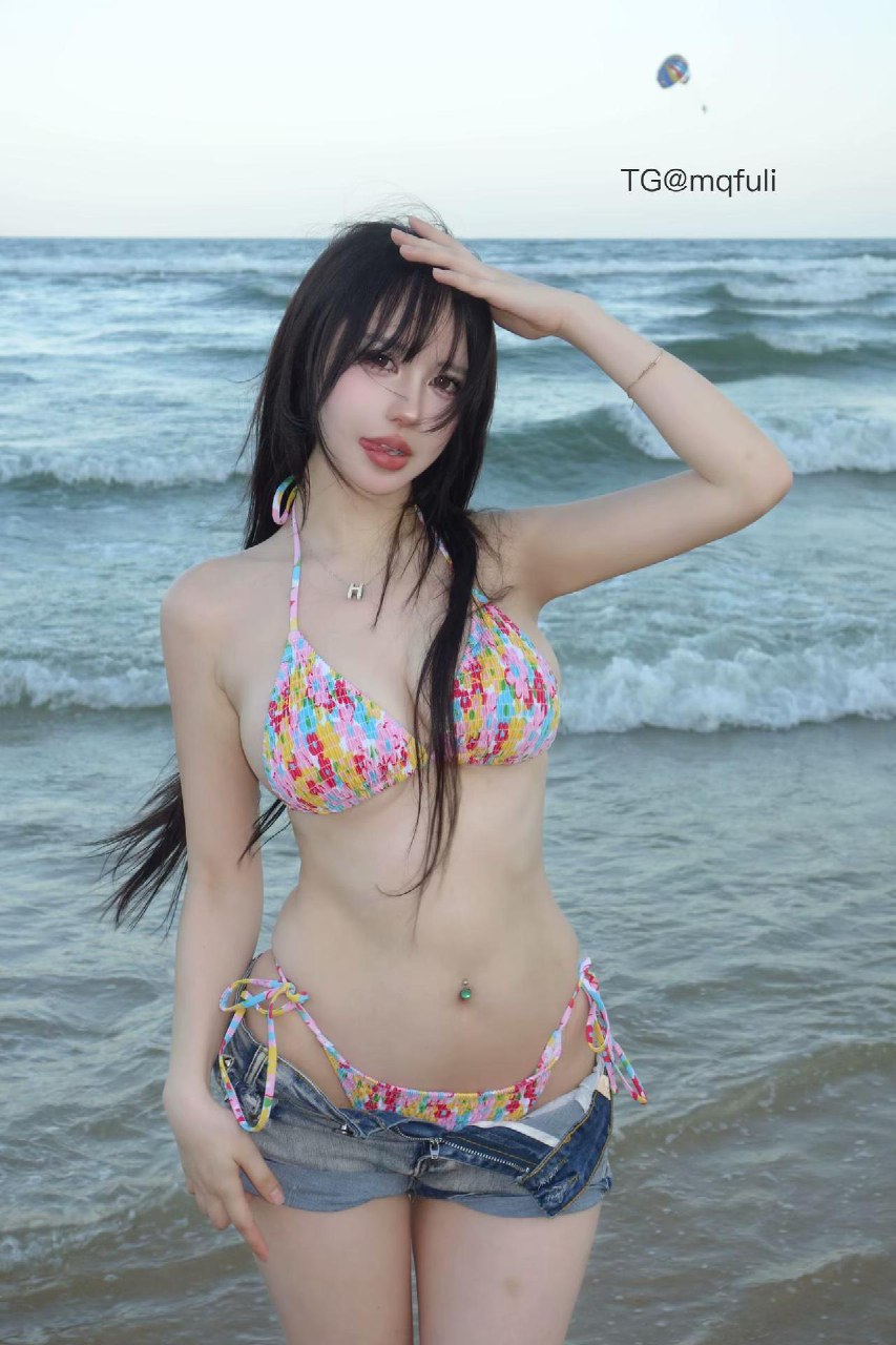Tina很妖孽呀 2025-07-19 15:49:00 纯欲绑带👙比基尼系列