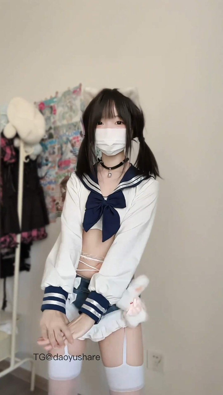 露娜鸭 2025-07-20 21:35:43 救命🆘这身穿去crush楼下...该左滑or右滑←→