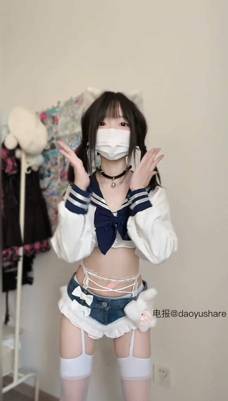 露娜鸭 2025-07-20 21:35:43 救命🆘这身穿去crush楼下...该左滑or右滑←→