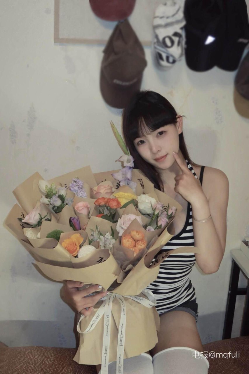 美羊羊 2025-07-13 11:41:26 看着我的眼睛 真的没感觉嘛