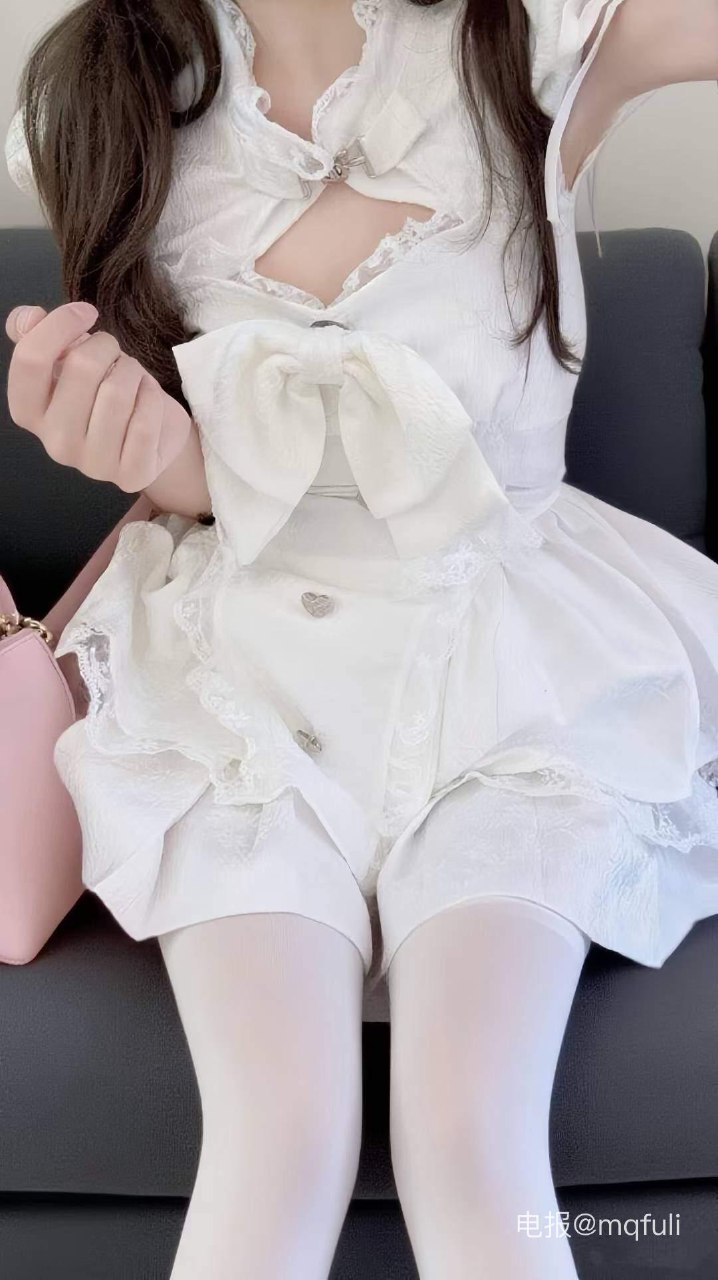 是离宝 2025-07-15 02:03:59 皮裤又是谁的白月光