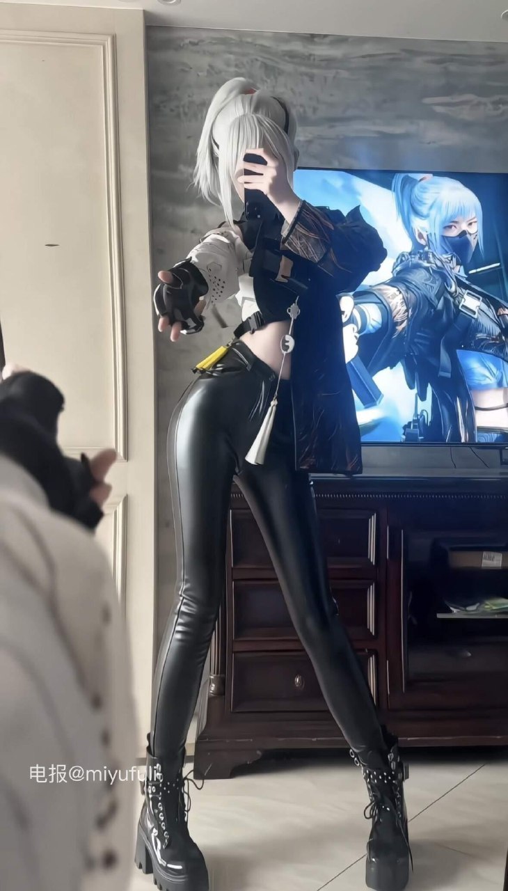 是离宝 2025-07-15 02:03:59 皮裤又是谁的白月光