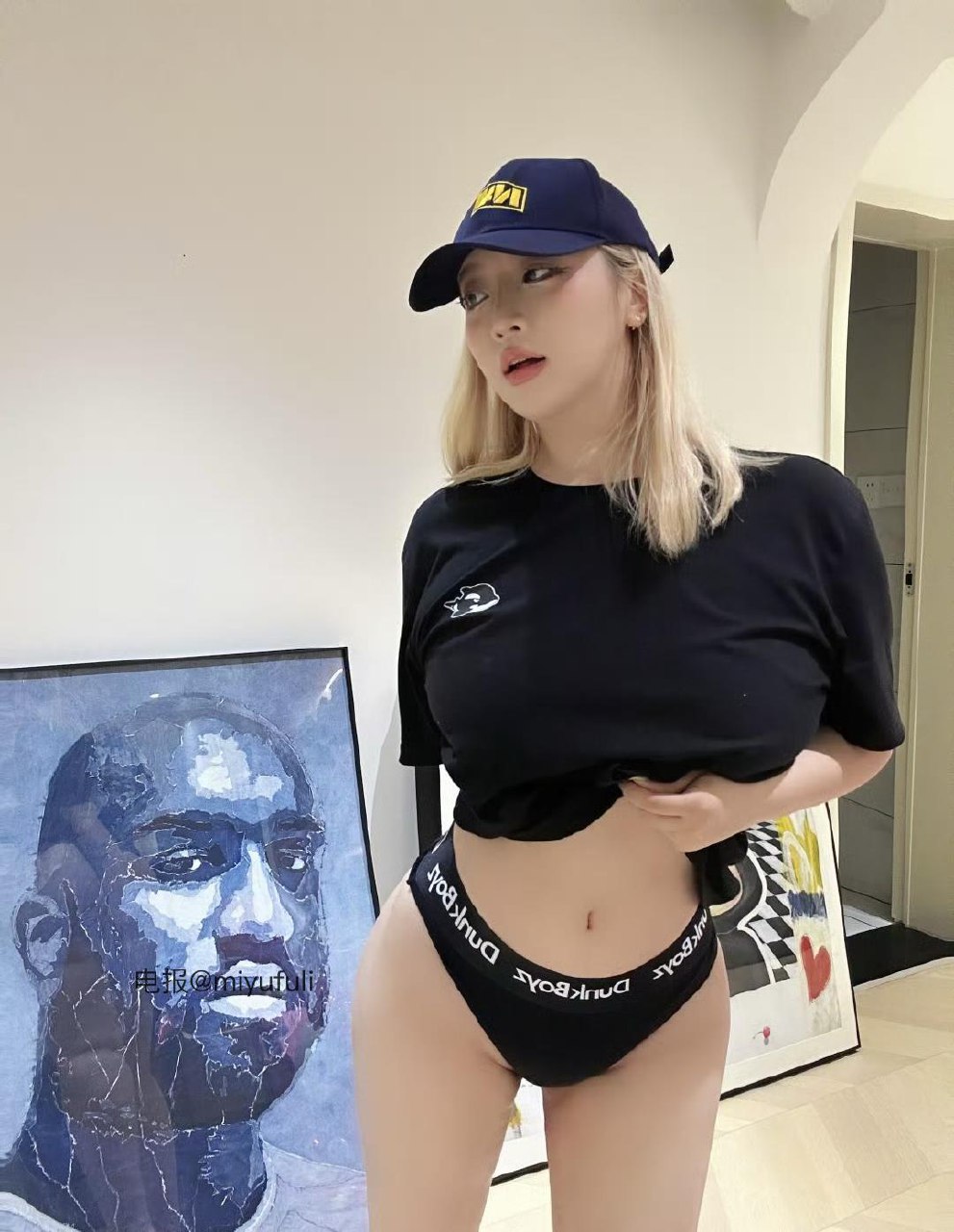 你的渡口 2025-07-22 11:54:51 【付费贴】16张！口子姐私🏠写真图集重磅来袭