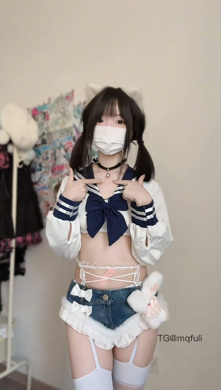 露娜鸭 2025-07-20 21:35:43 救命🆘这身穿去crush楼下...该左滑or右滑←→