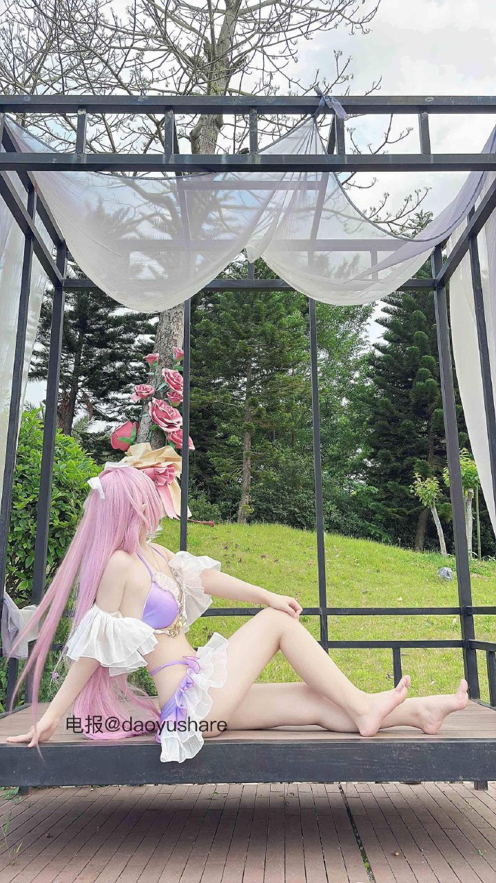 是离宝 2025-07-21 17:35:42 你跪下我求你办点事