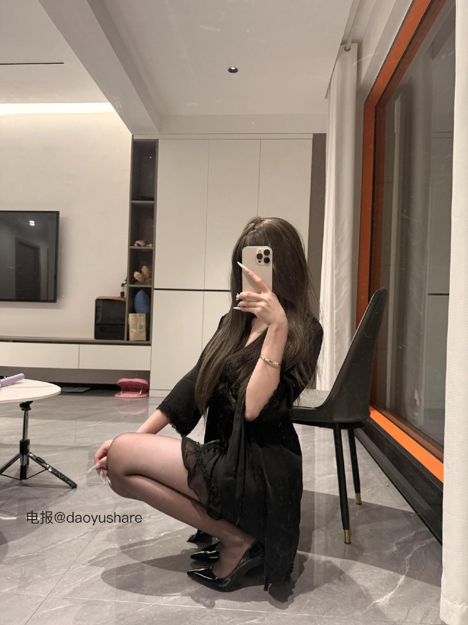 娇七 2025-07-30 15:19:25 黑睡衣✅➕黑丝✅➕黑高跟👠