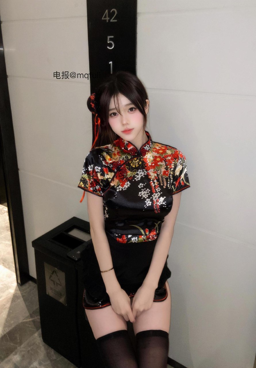 chiara 2025-07-24 16:08:50 火辣辣🔥的身材