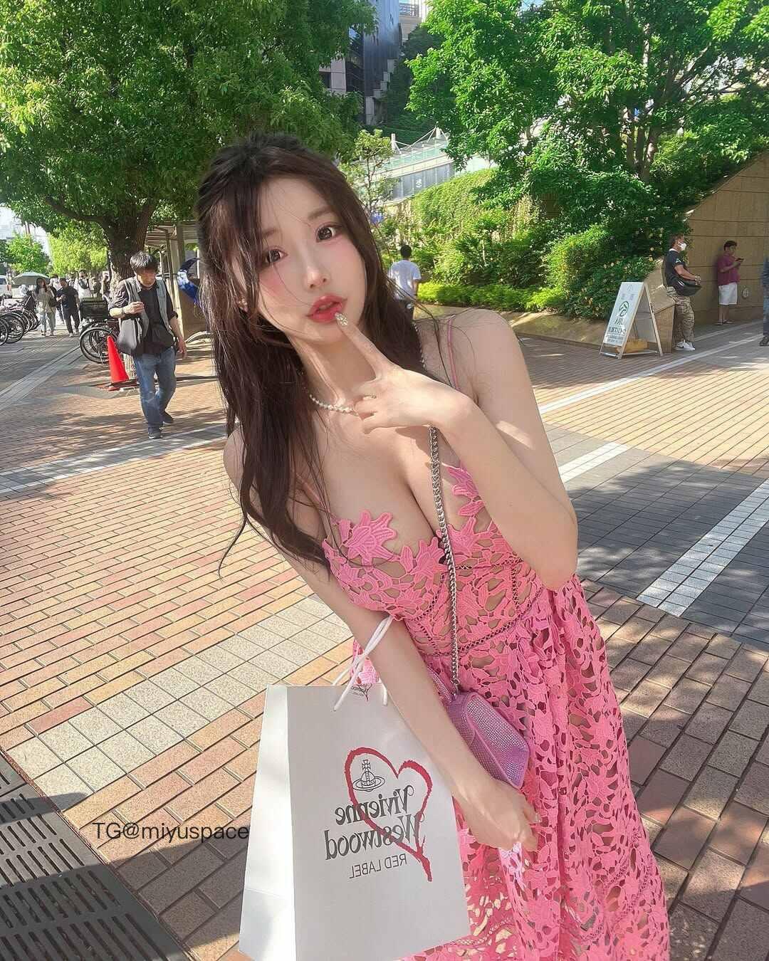 奶兔学妹 2025-07-08 00:22:23 宝宝，想喝奶茶嘛🐰