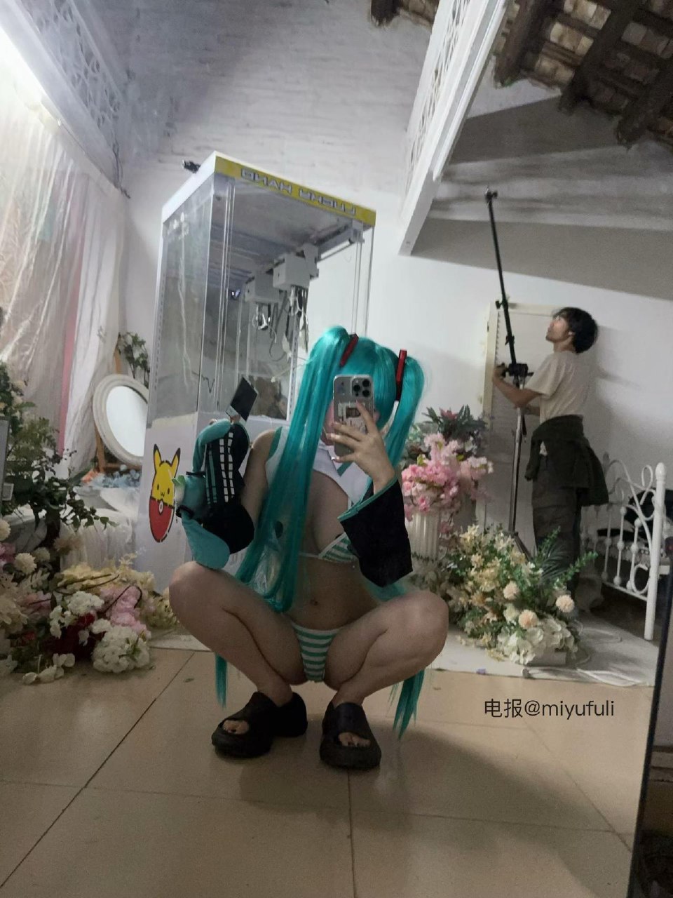 Tina很妖孽呀 2025-07-11 13:36:34 初音未来绿色制服👙➕绿色双马尾大片系列