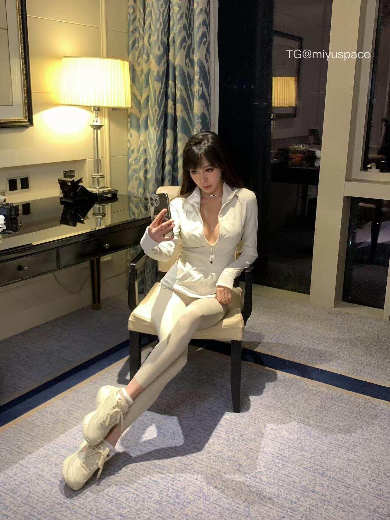 人间小奶猫 2025-07-29 16:24:16 想好怎么被我拿下了吗