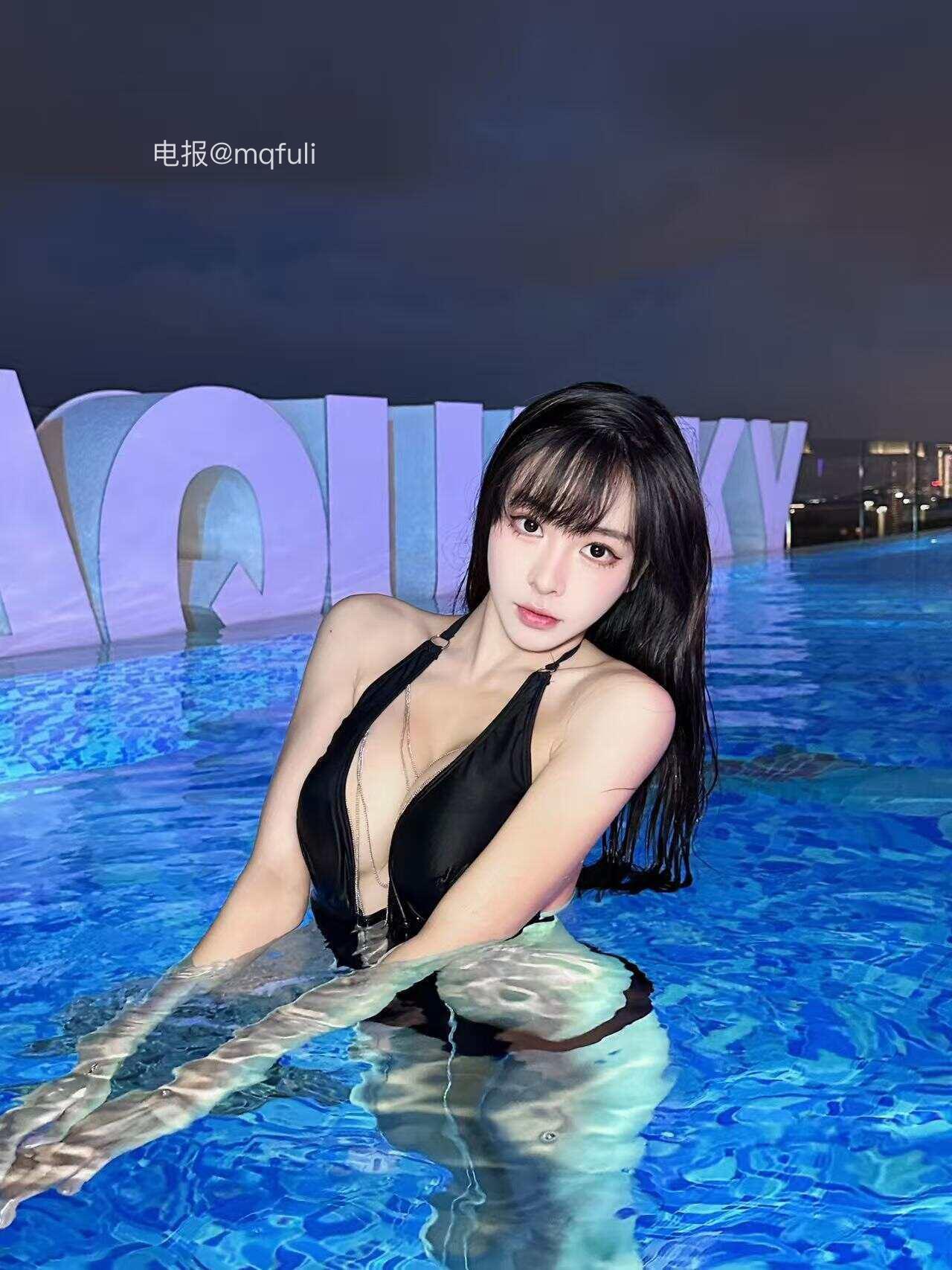 人间小奶猫 2025-07-15 01:39:25 感情不够 魅力来凑