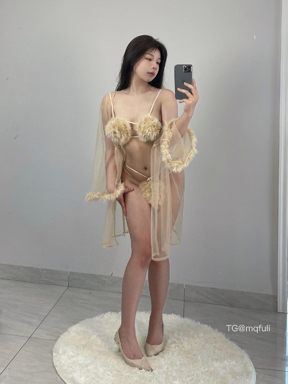 月球造梦家 2025-07-19 13:18:55 看着我眼睛