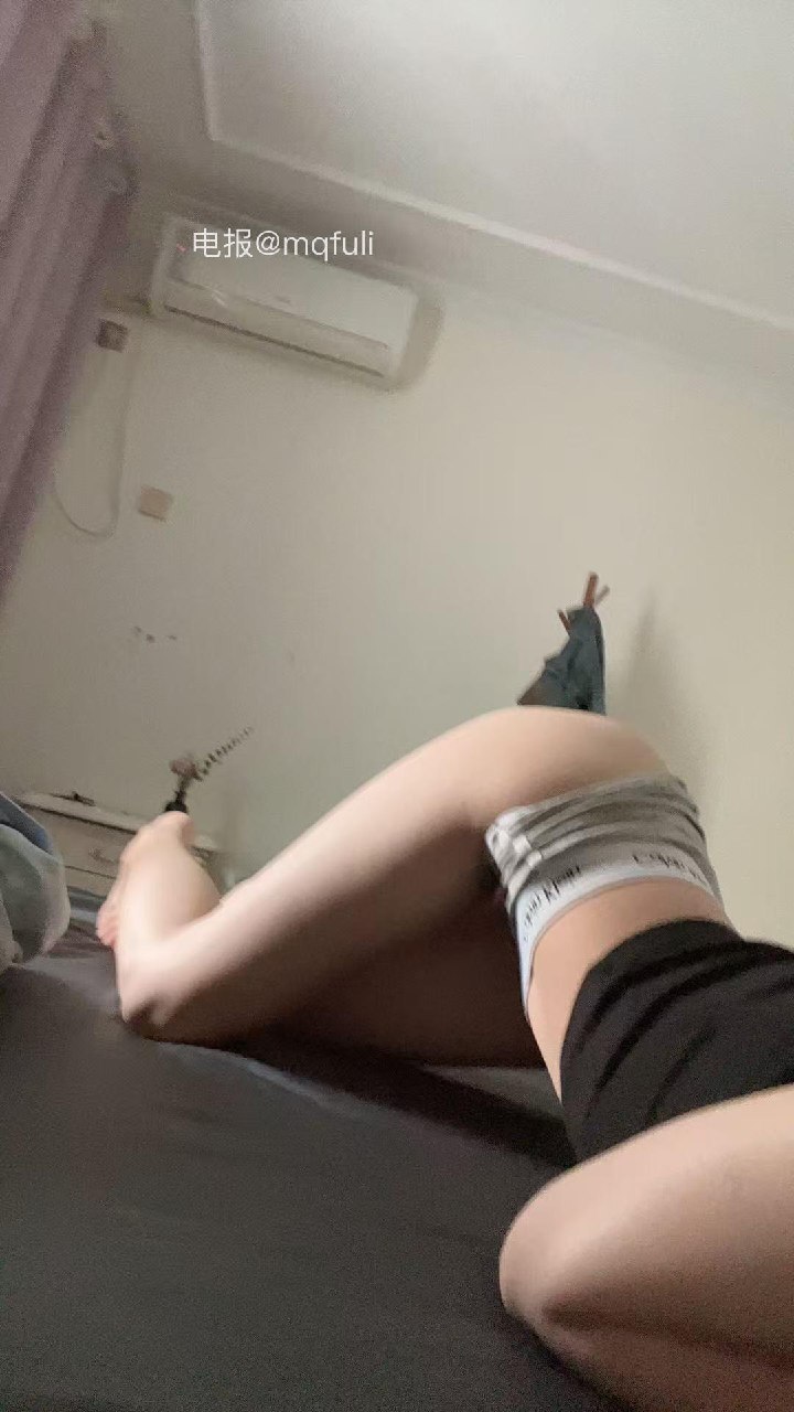 吞吞 2025-07-23 18:57:55 清纯少女女友第一视角🔥罩好不性感