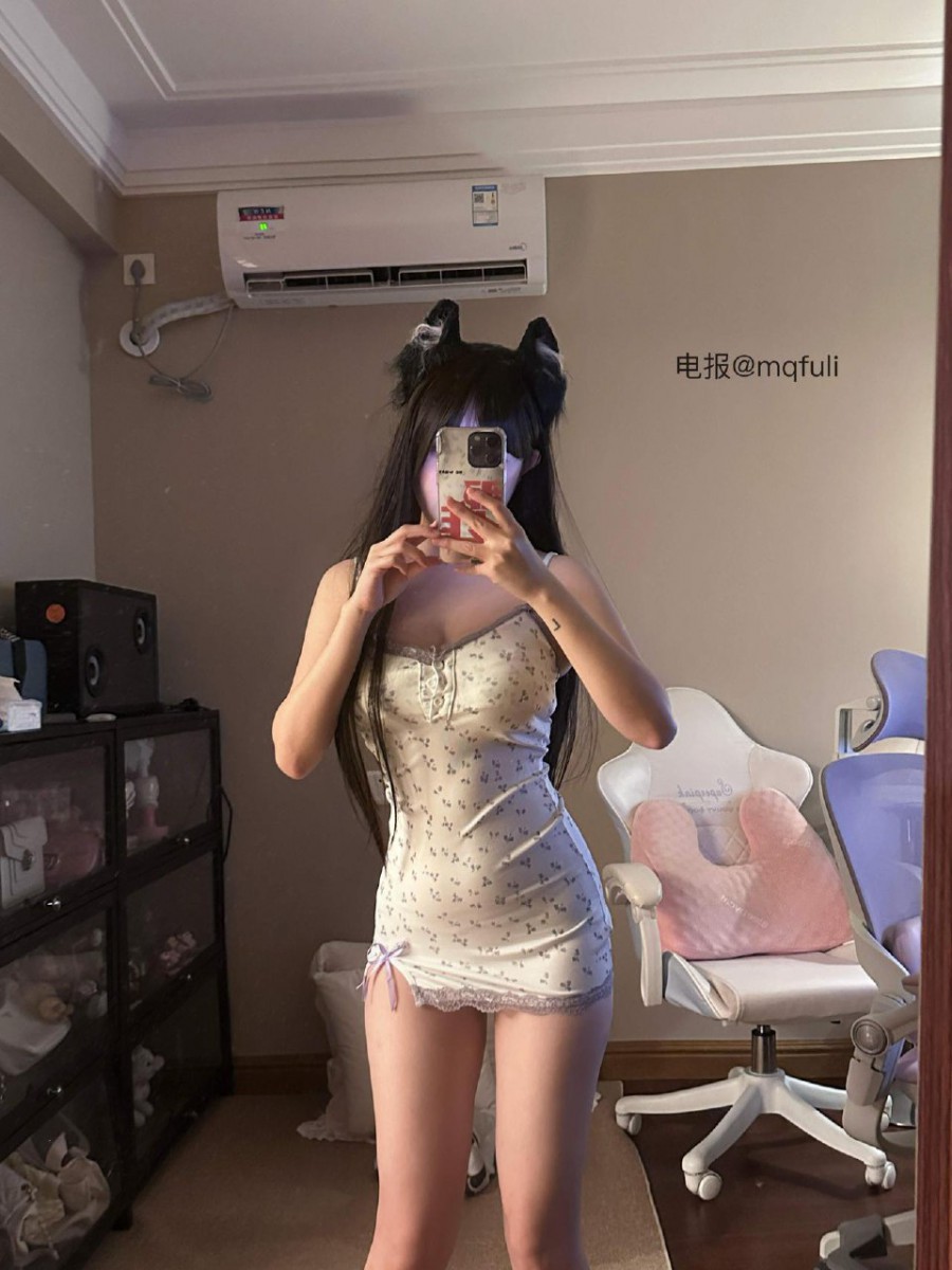 张洛洛 2025-08-15 15:38:24 今天是三好女人 好饿 好困 好想你