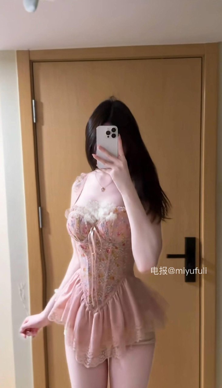 小酱粒 2025-08-11 07:59:40 这样出门回头率高不高！