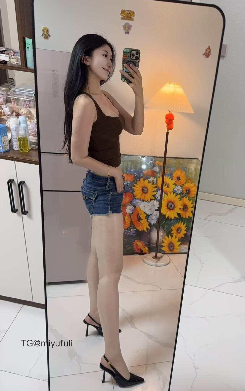 苏北北 2025-08-16 23:02:25 镜子里怎么没有你