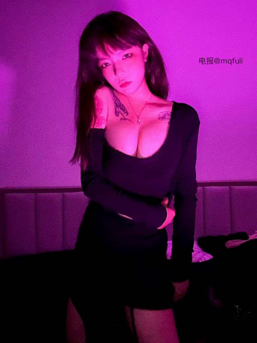 妈的大宝贝 2025-08-16 22:45:02 让我看看你是S还是M