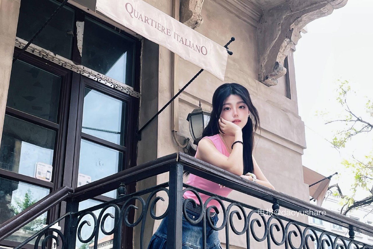 伊南Alicia 2025-08-14 15:03:11 吃雪糕嘛 你一口我一口~