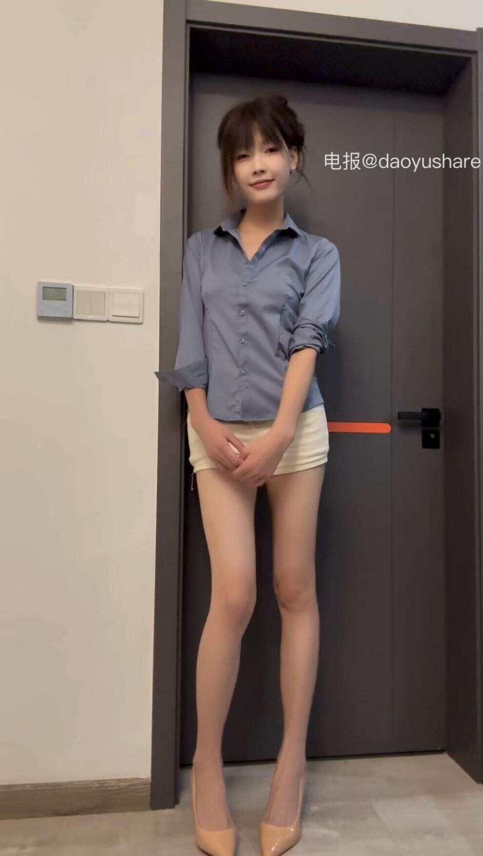 钟无艳 2025-08-23 17:54:54 宝宝吃饭了嘛😘