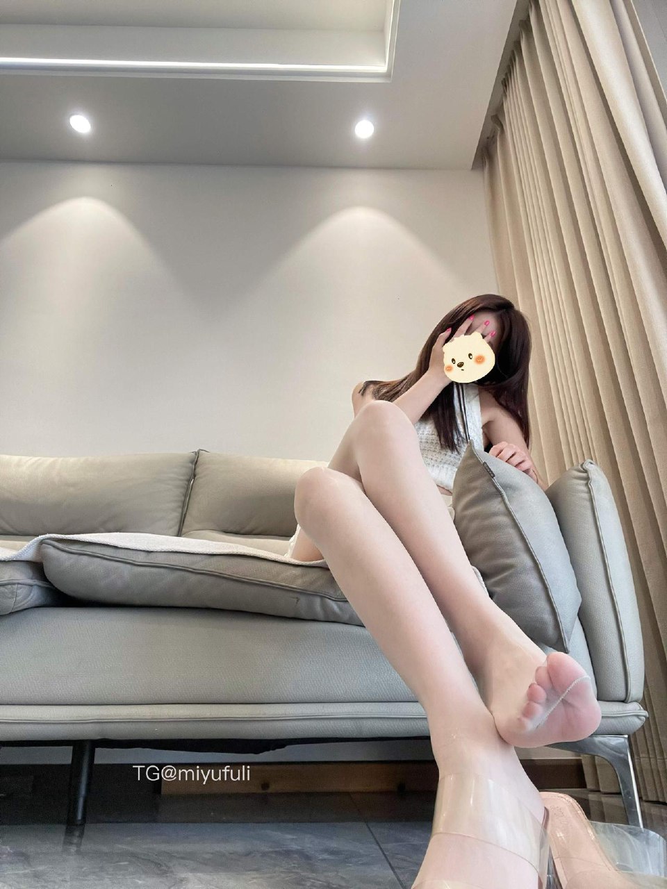 粉红小香猪 2025-08-12 14:29:05 喜欢你 连你身上的衣服都是多余的