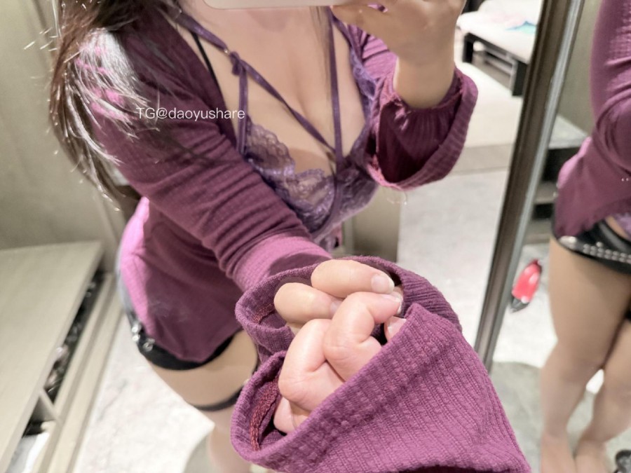 可爱多多杨 2025-08-14 21:22:21 五张精美紫色蕾丝战袍壁纸