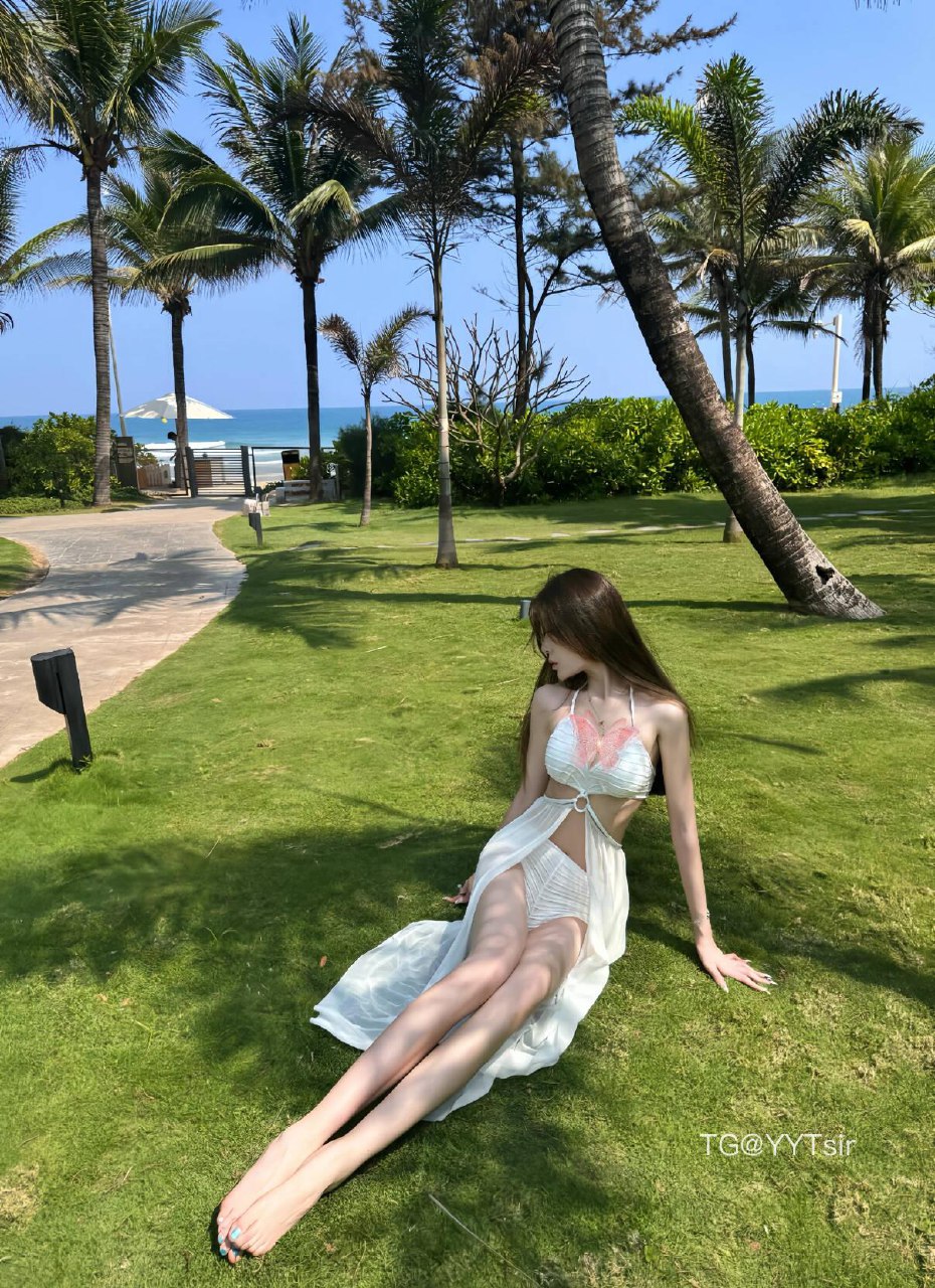 小奈酱 2025-08-03 11:22:54 阳光射身上，希望你也能……