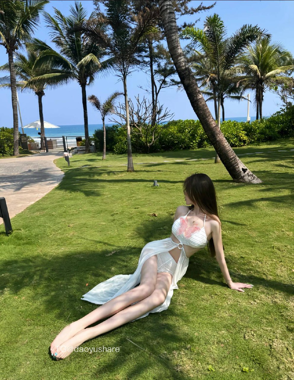 小奈酱 2025-08-03 11:22:54 阳光射身上，希望你也能……