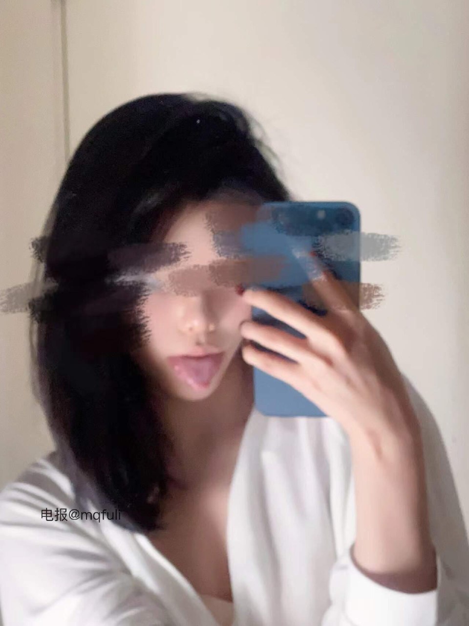 yummyki 2025-08-03 22:47:32 叉开了，怎么坐？