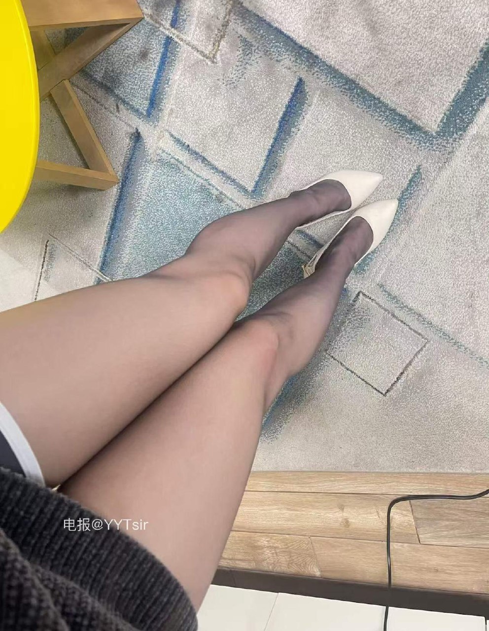 yummyki 2025-08-03 22:47:32 叉开了，怎么坐？