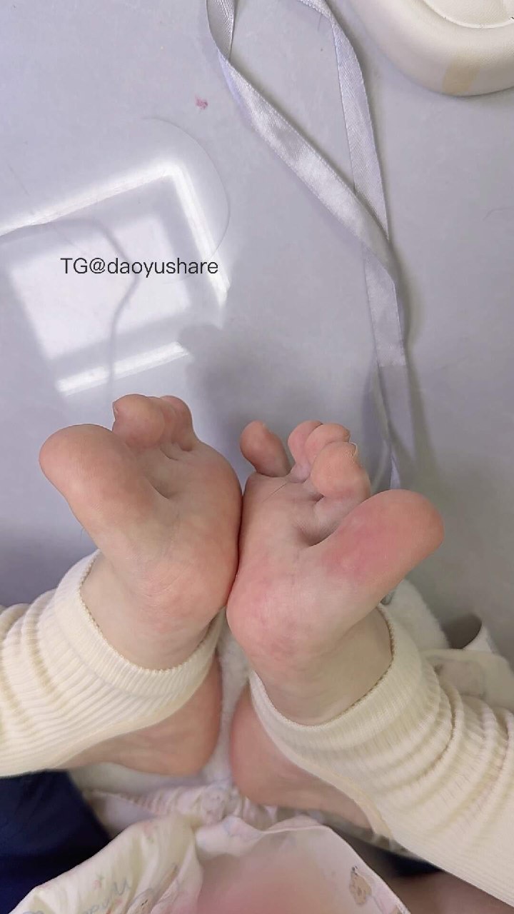 萌子哭哭 2025-08-01 16:26:26 红润小脚🫣🫣