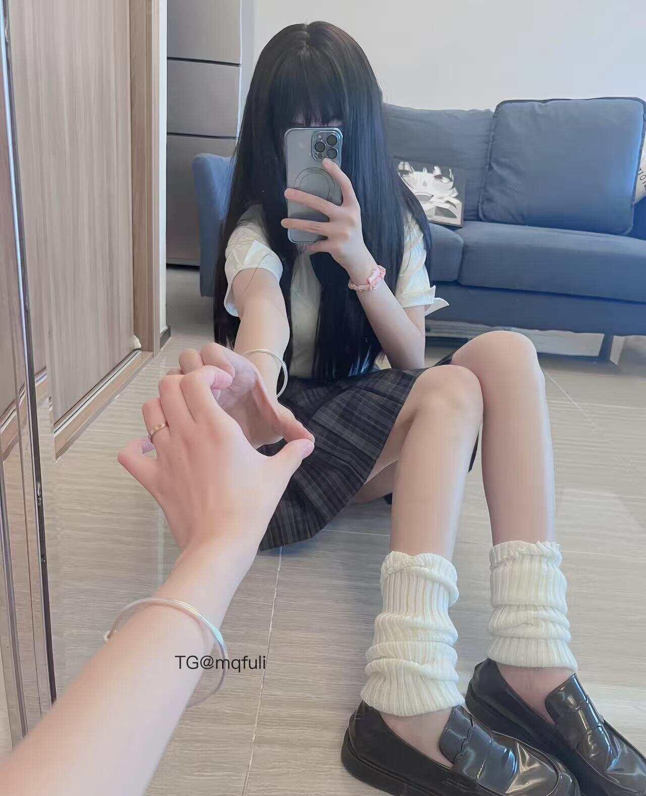 良野 2025-08-03 11:02:02 你看看你那张摩擦系数极大的脸