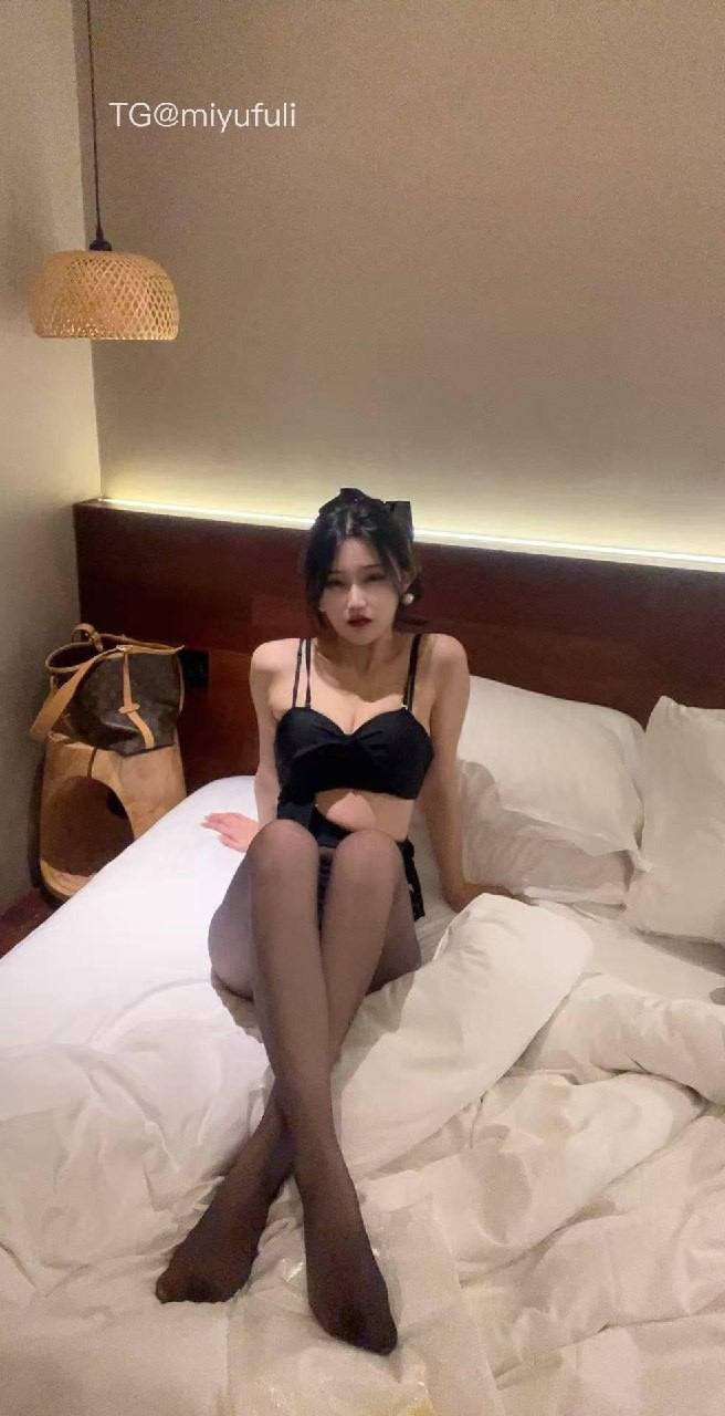 辰妈吖 2025-08-15 16:34:01 我家也有只会后空翻的猫 #秀身材#