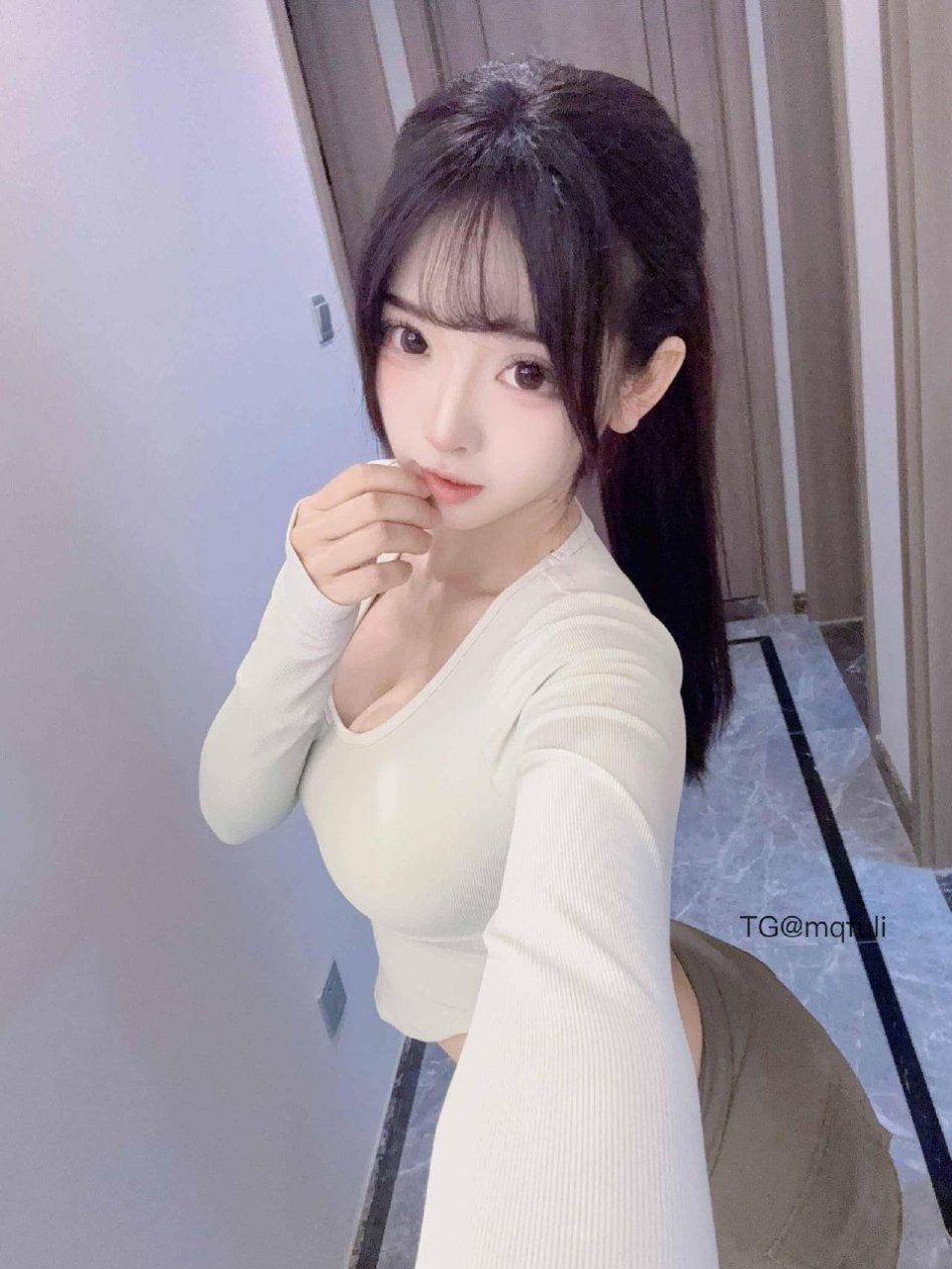 卿风 2025-08-18 15:05:36 睡不着觉 因为睡不着你