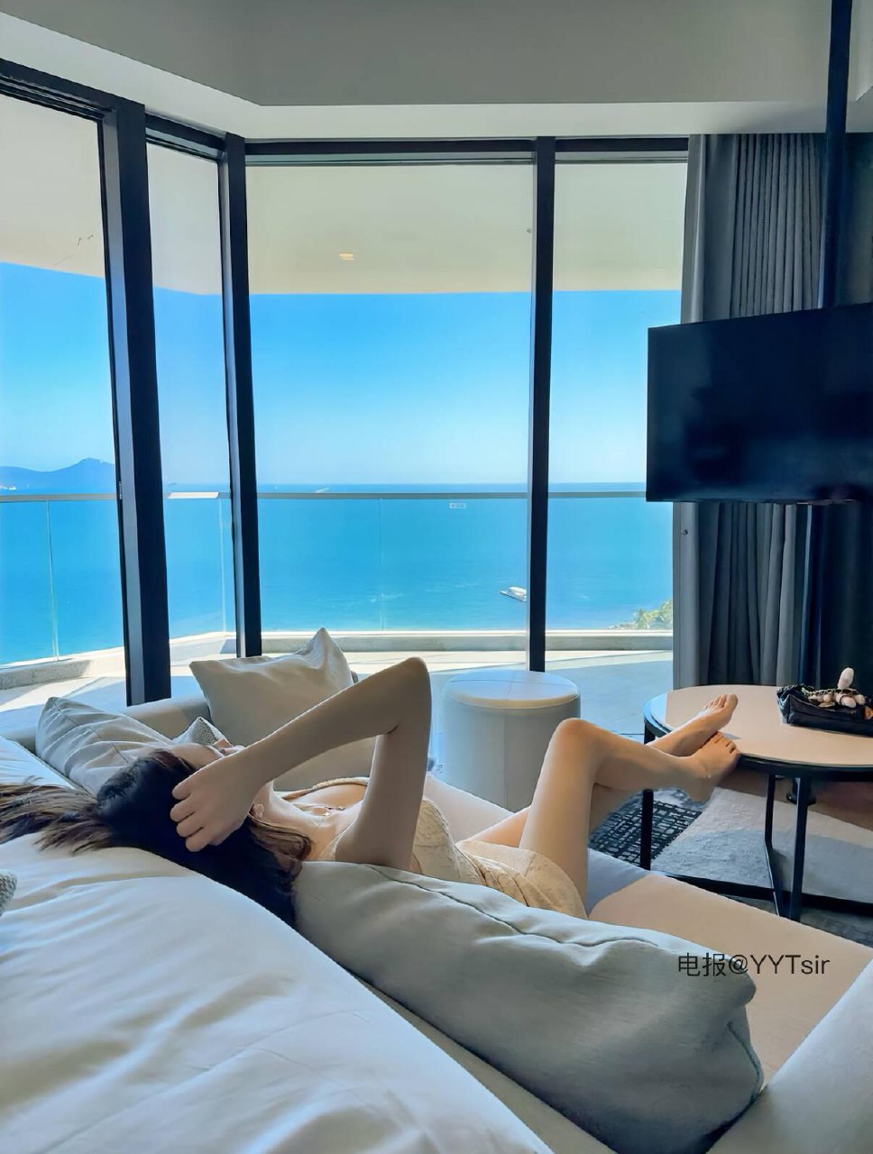 小奈酱 2025-08-03 11:22:54 阳光射身上，希望你也能……