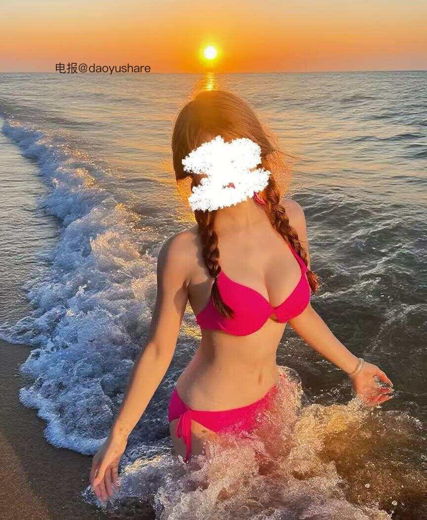 洛九川 2025-08-04 15:16:17 有人笑着释怀有人在风里爱了又爱