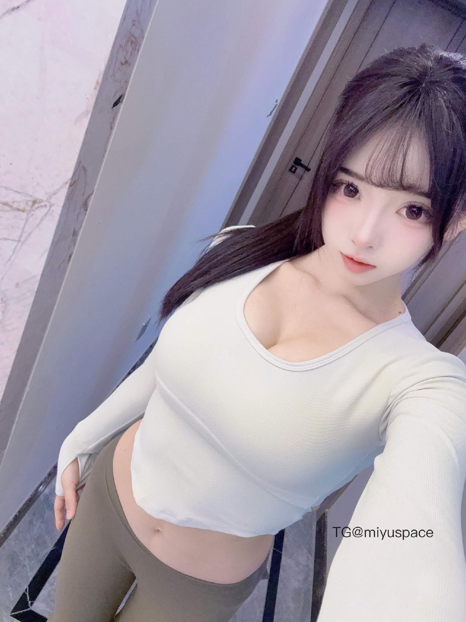 卿风 2025-08-01 00:43:19 我一点都不爱运动 除了在你身上